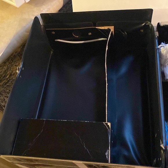 Vintage Barbie and the Rockers carry case. Black with neon splatters. - Picture 6 of 7